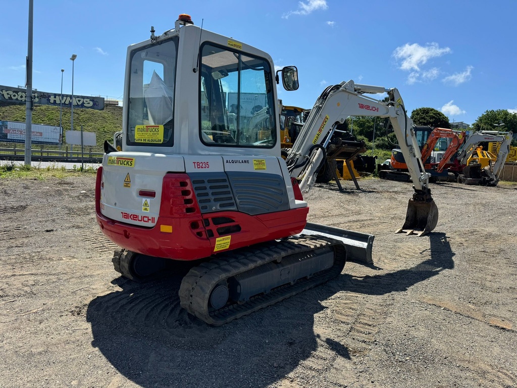 TAKEUCHI TB235