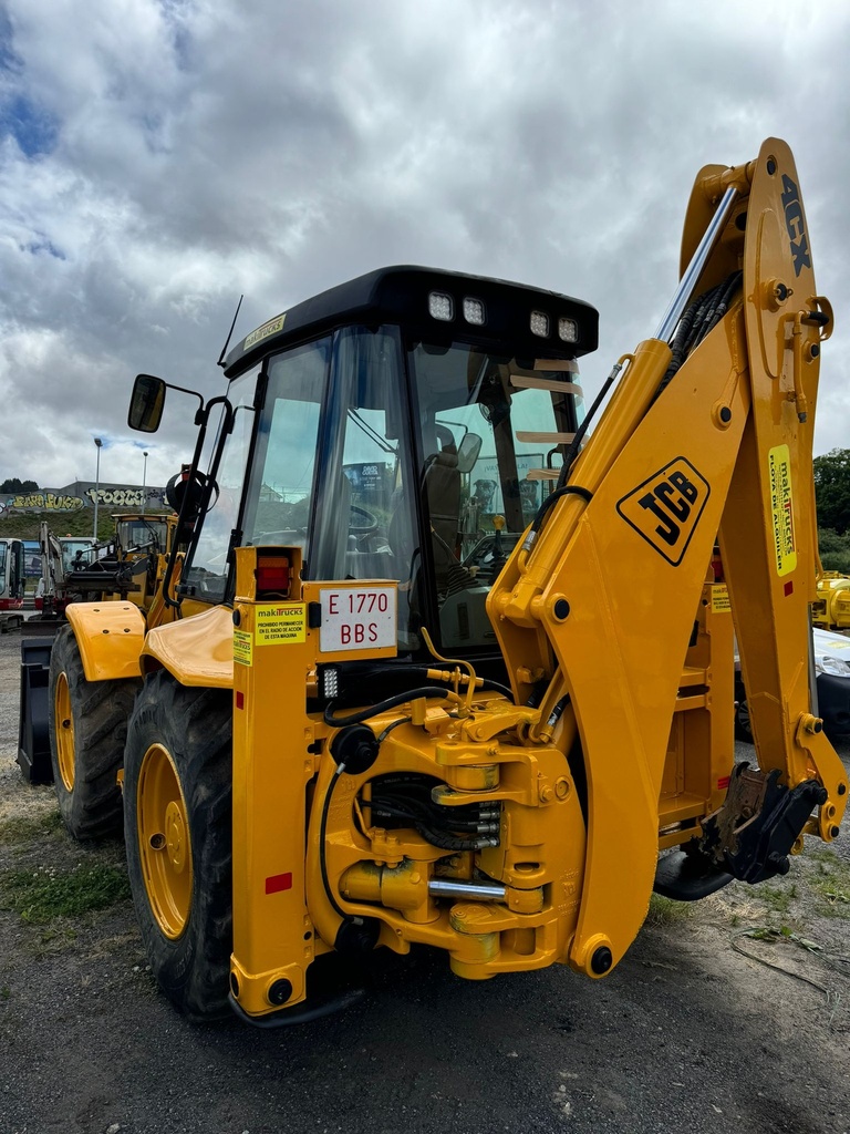 JCB 4CX 