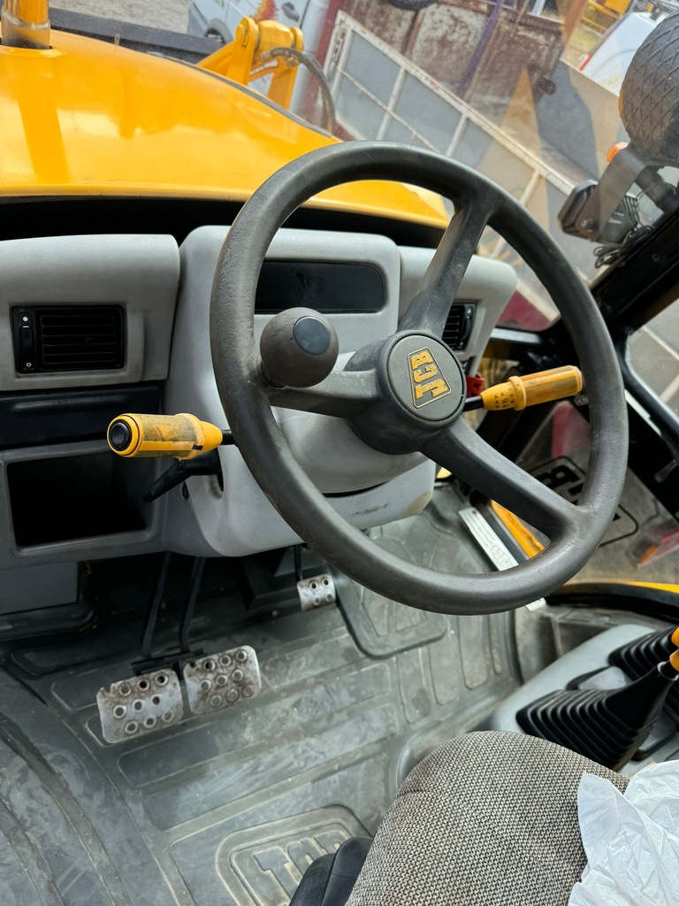 JCB 4CX 