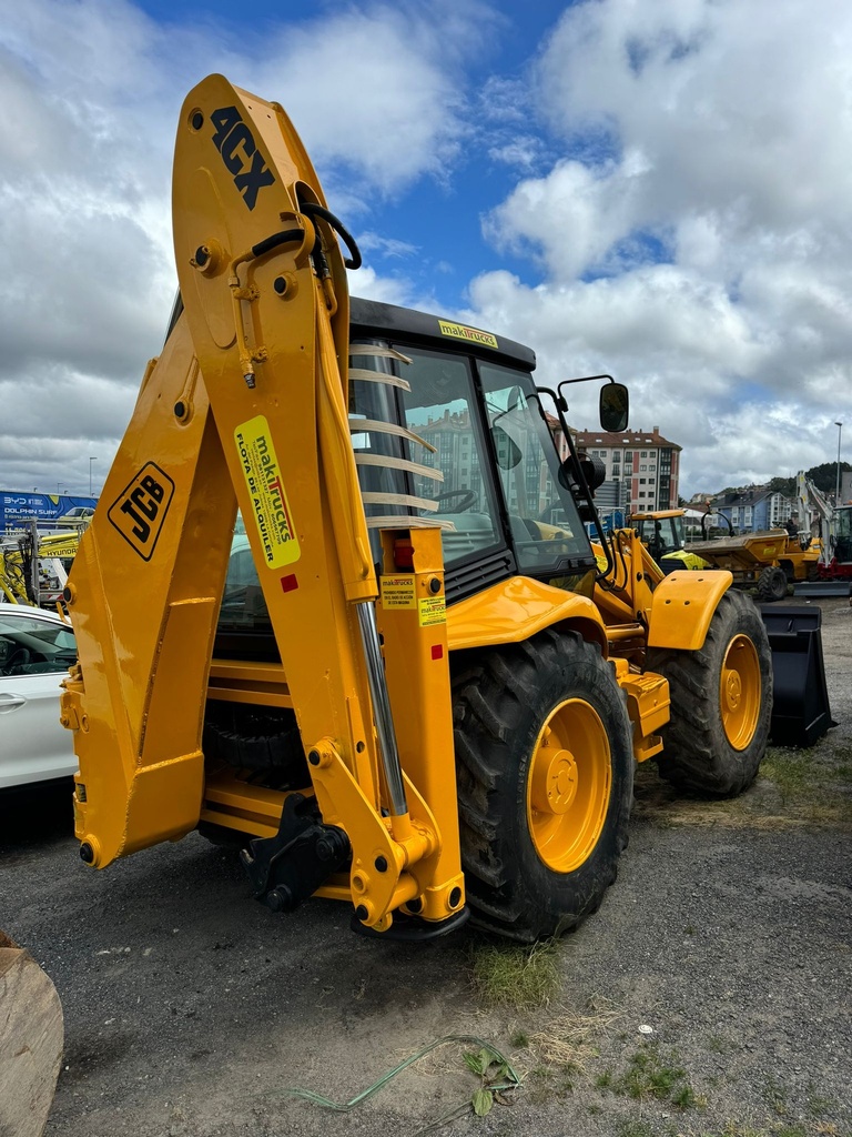 JCB 4CX 