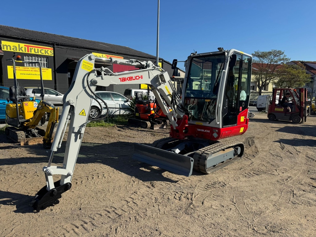 TAKEUCHI TB230