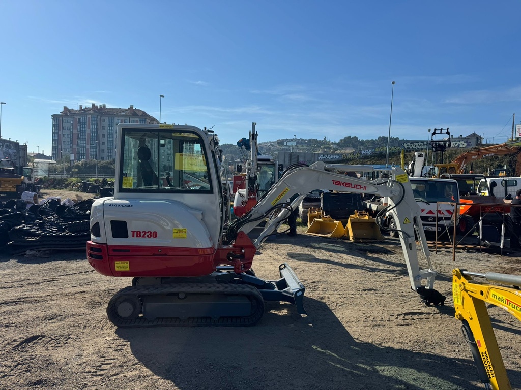 TAKEUCHI TB230