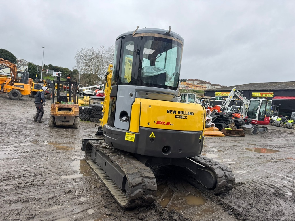 New Holland E50B SR