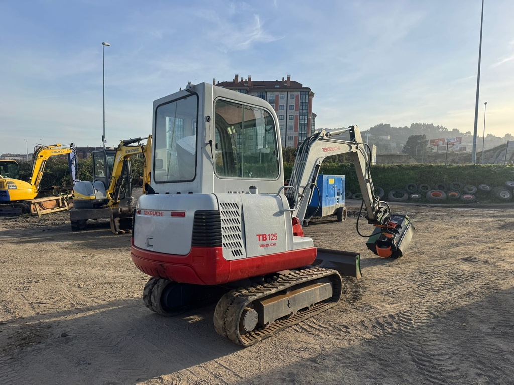 takeuchi TB125