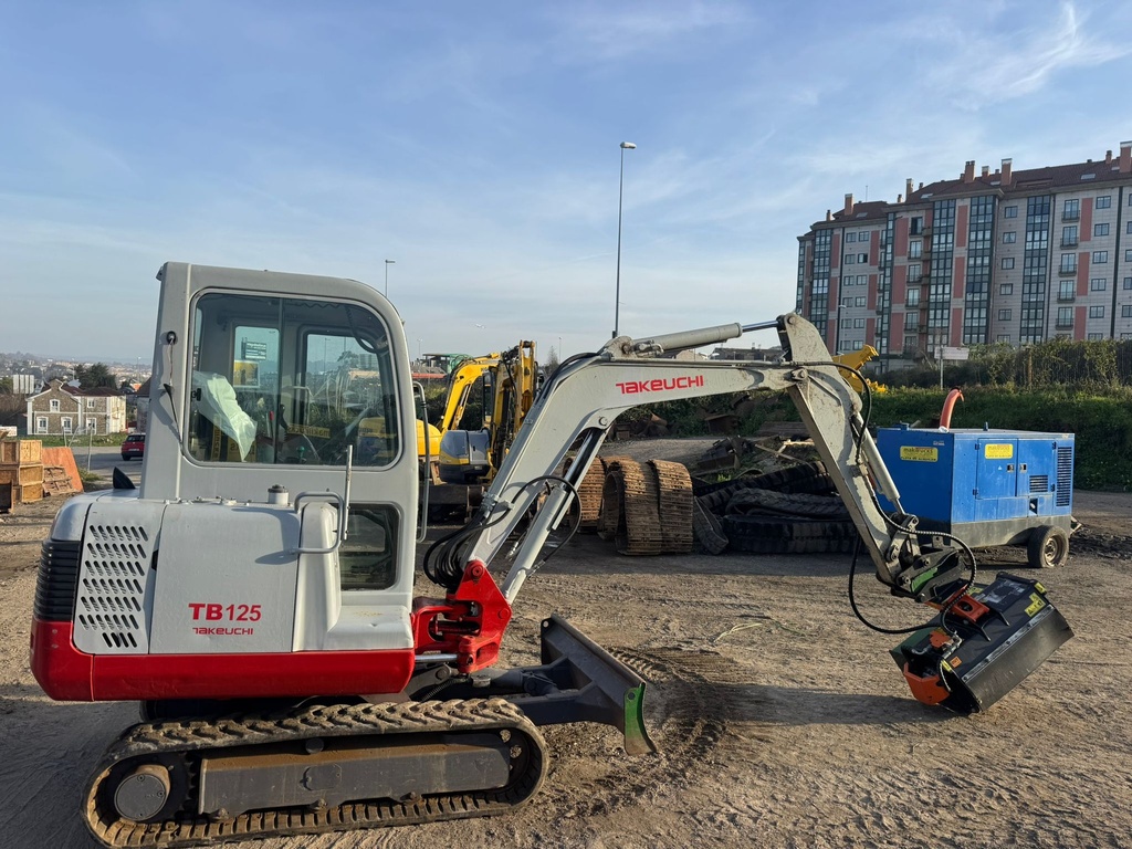 takeuchi TB125