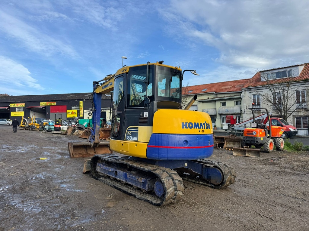 Komatsu PC80MR-3