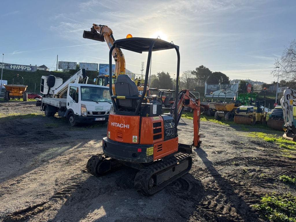 Hitachi zx19u