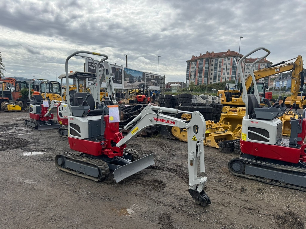 TAKEUCHI TB210R