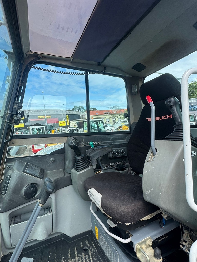 Takeuchi TB290 