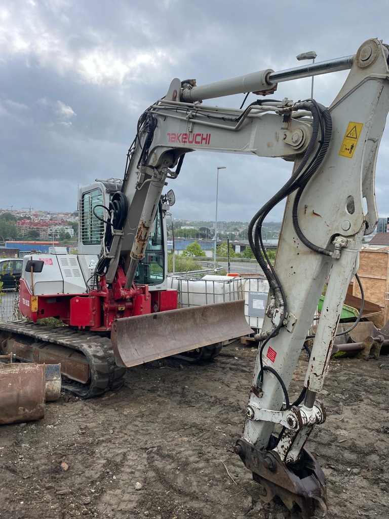 TAKEUCHI TB180 FR