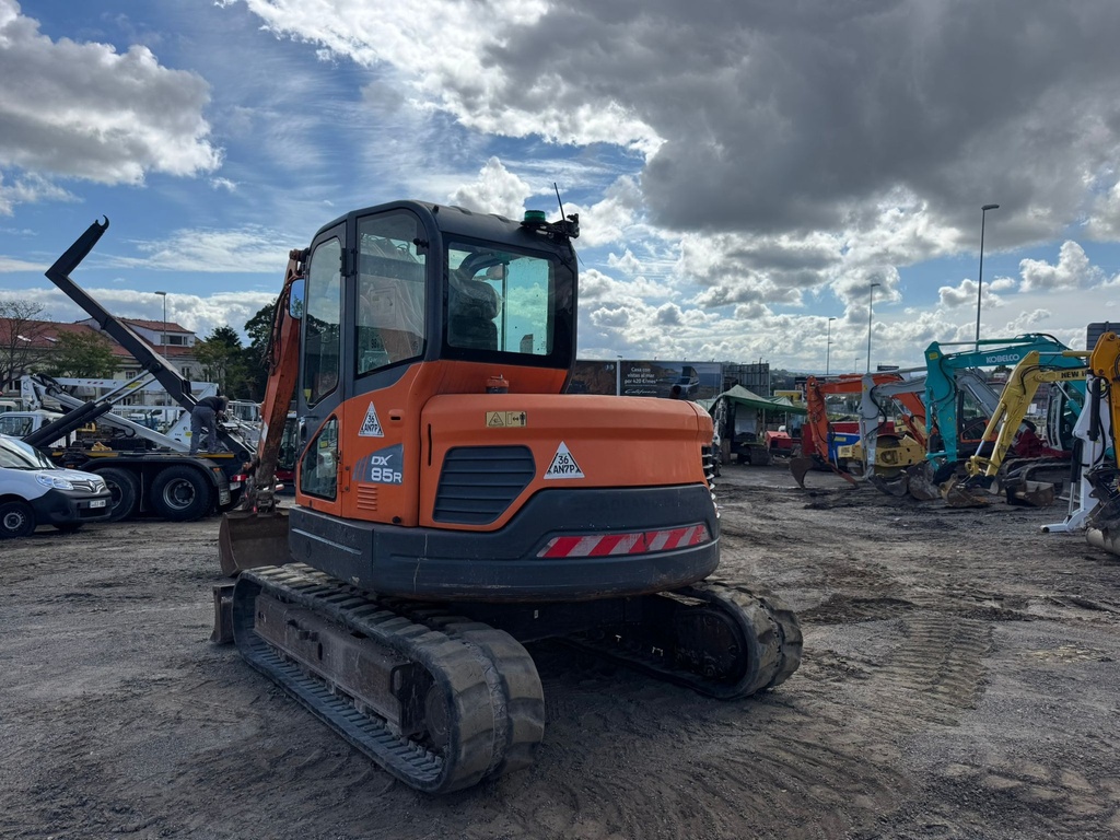 TAKEUCHI TB180 FR
