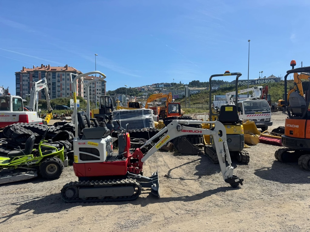 TAKEUCHI TB210R