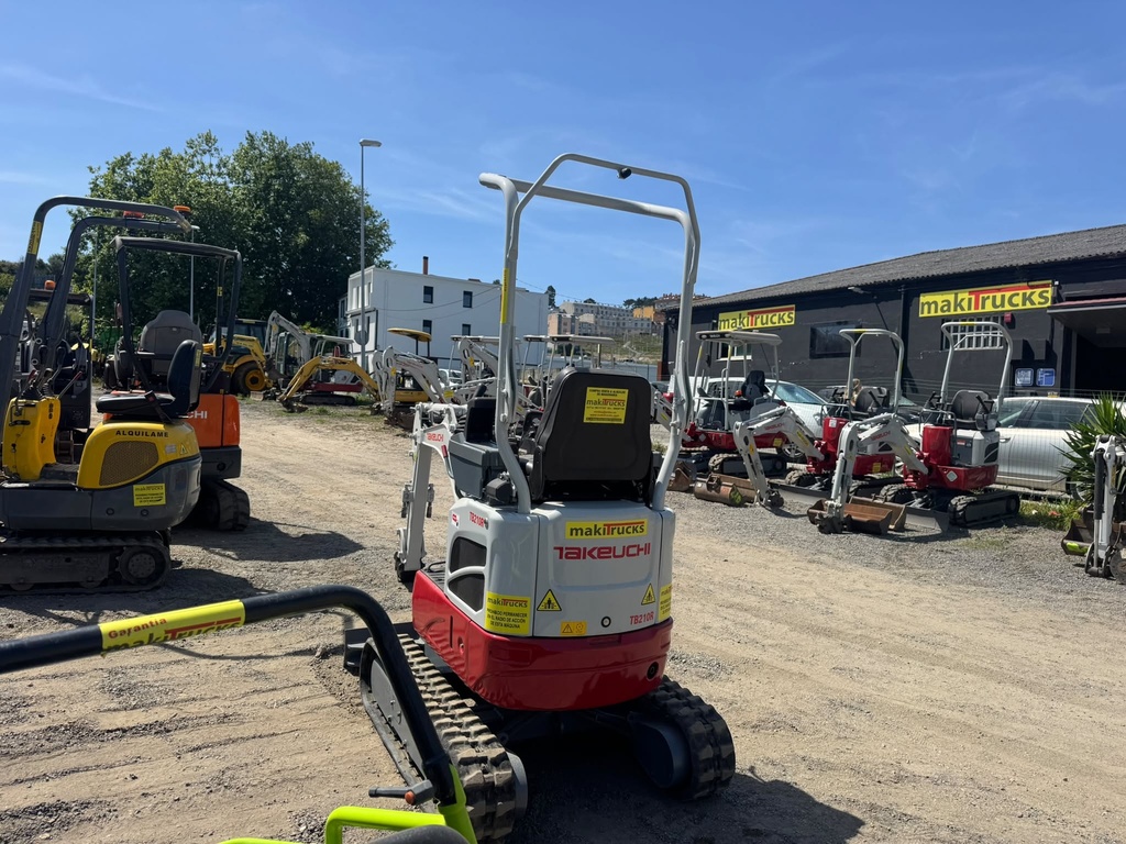 TAKEUCHI TB210R