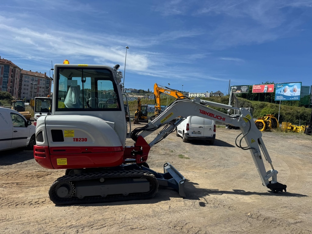 TAKEUCHI TB230