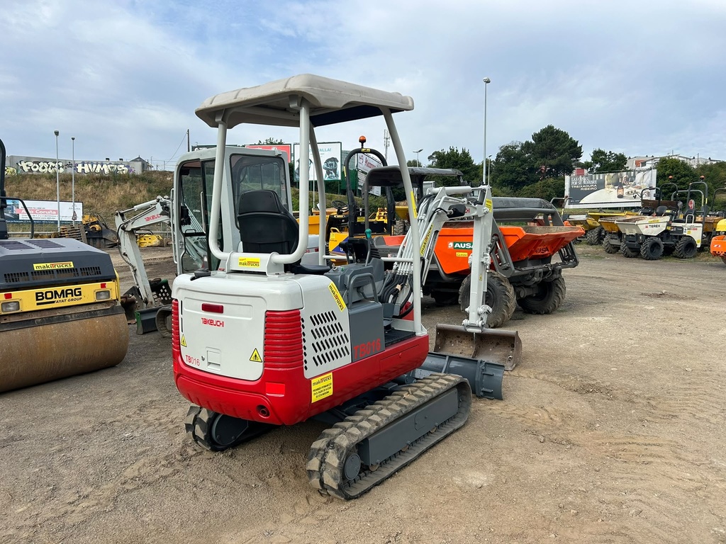 TAKEUCHI TB016