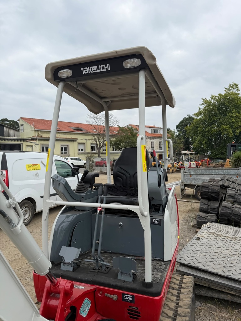 TAKEUCHI TB216