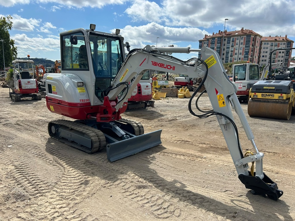 Takeuchi TB230
