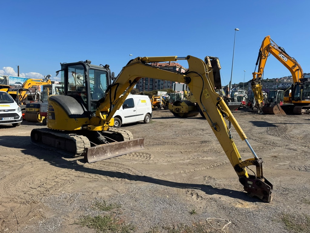 KOMATSU PC55MR-3