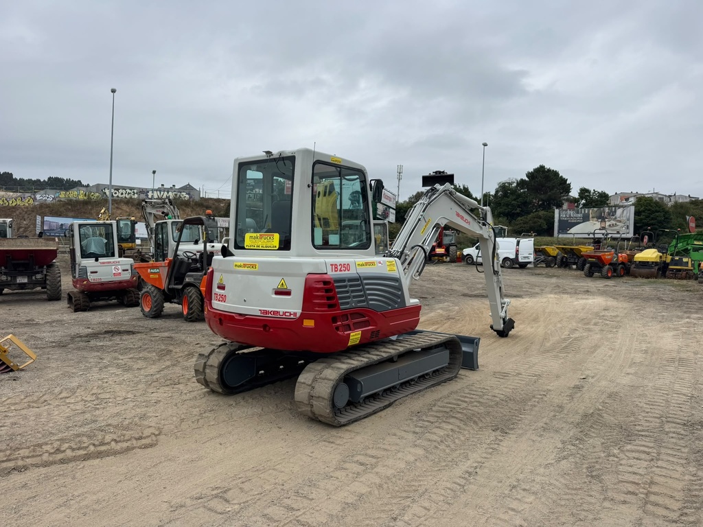 Takeuchi TB250