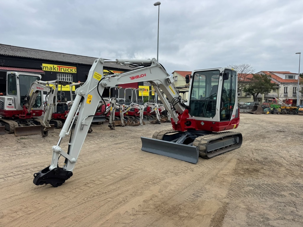 Takeuchi TB250