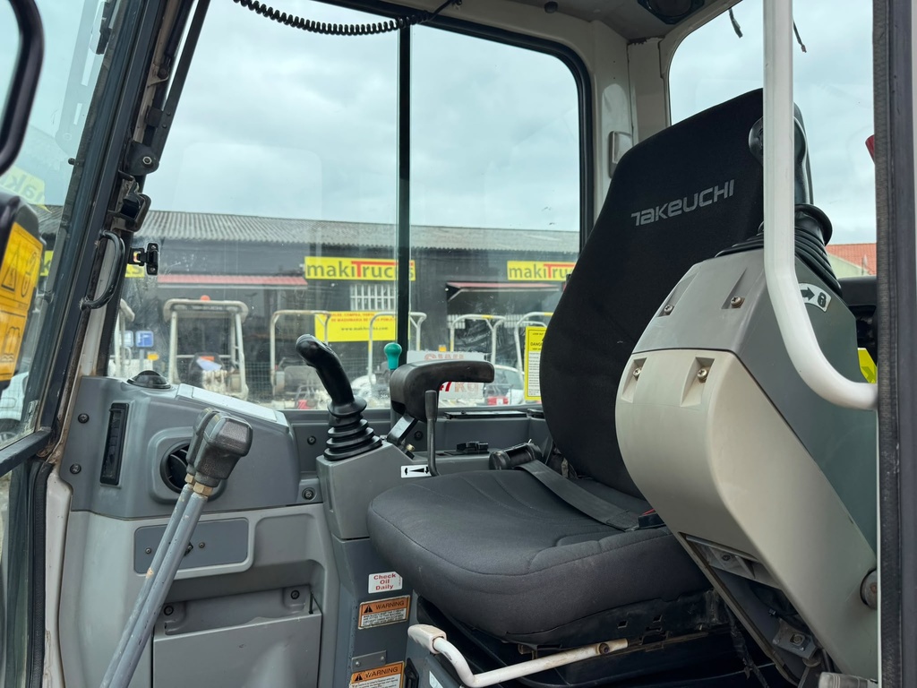 Takeuchi TB250