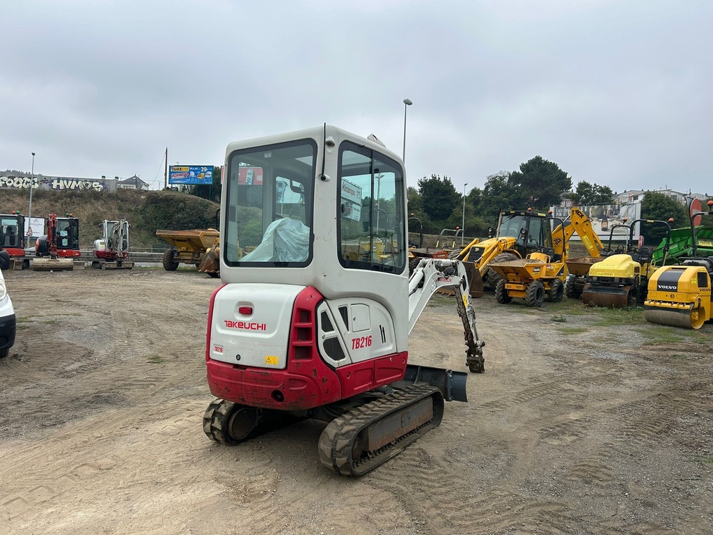 TAKEUCHI TB216