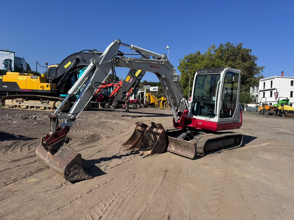 Takeuchi TB145