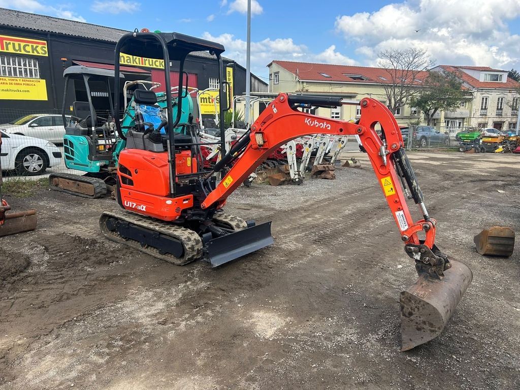 KUBOTA U17-3
