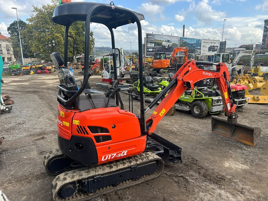 KUBOTA U17-3