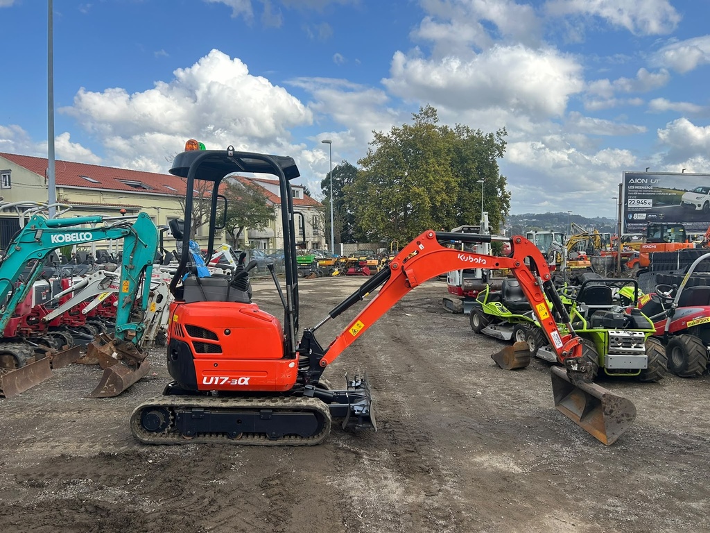 KUBOTA U17-3