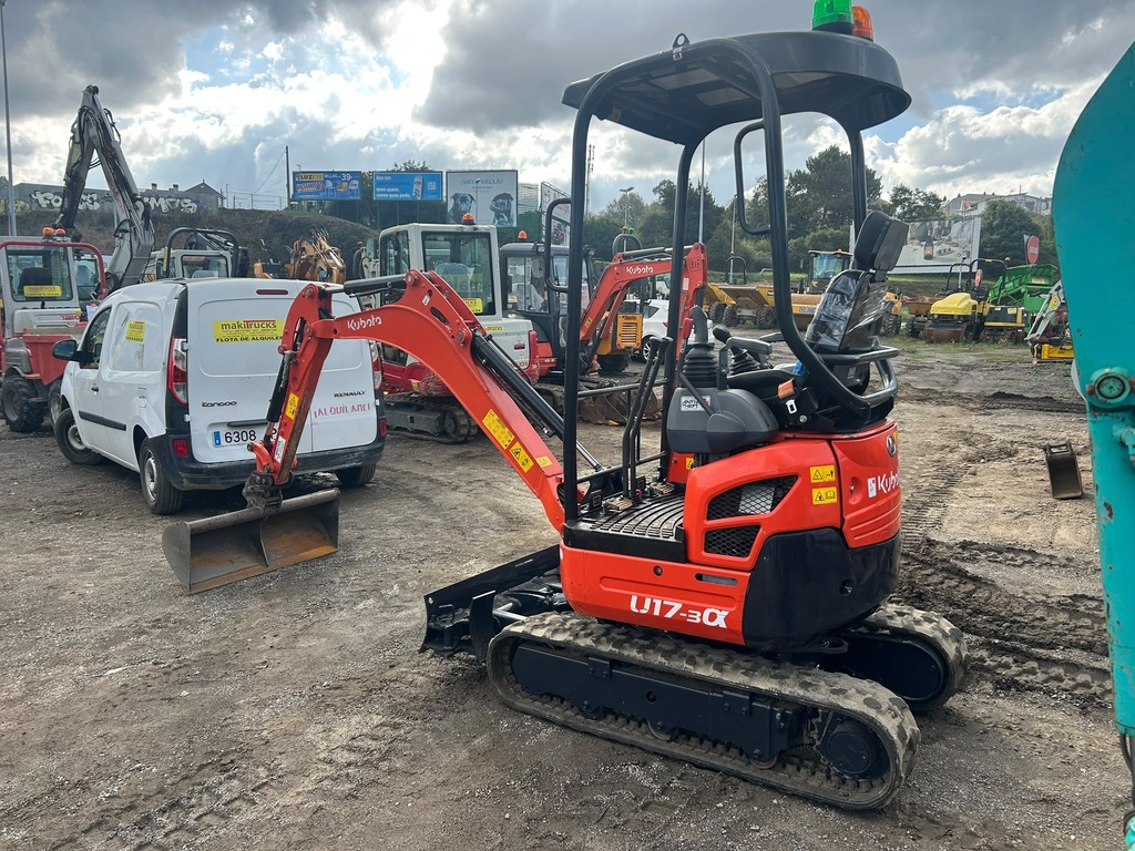 KUBOTA U17-3