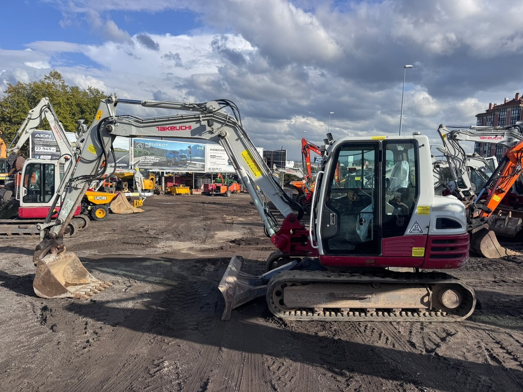 TAKEUCHI TB290