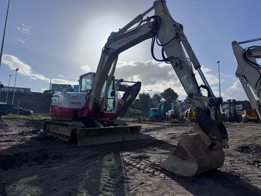TAKEUCHI TB290