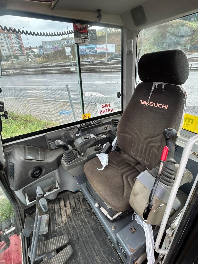 TAKEUCHI TB230