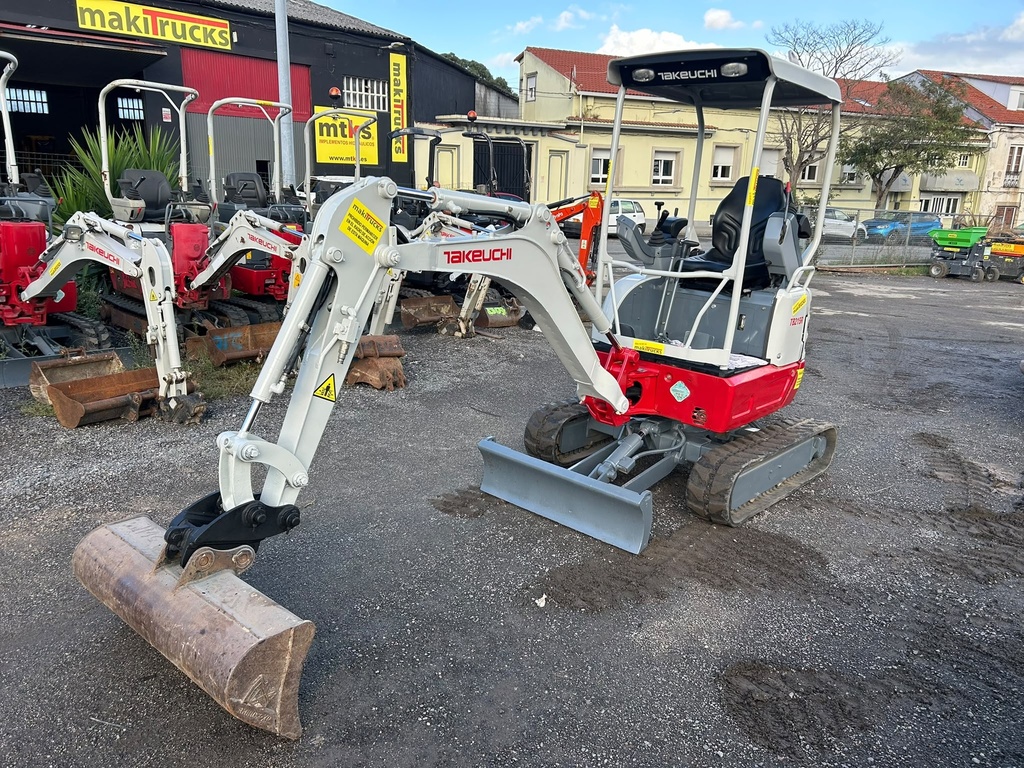 TAKEUCHI TB15 R