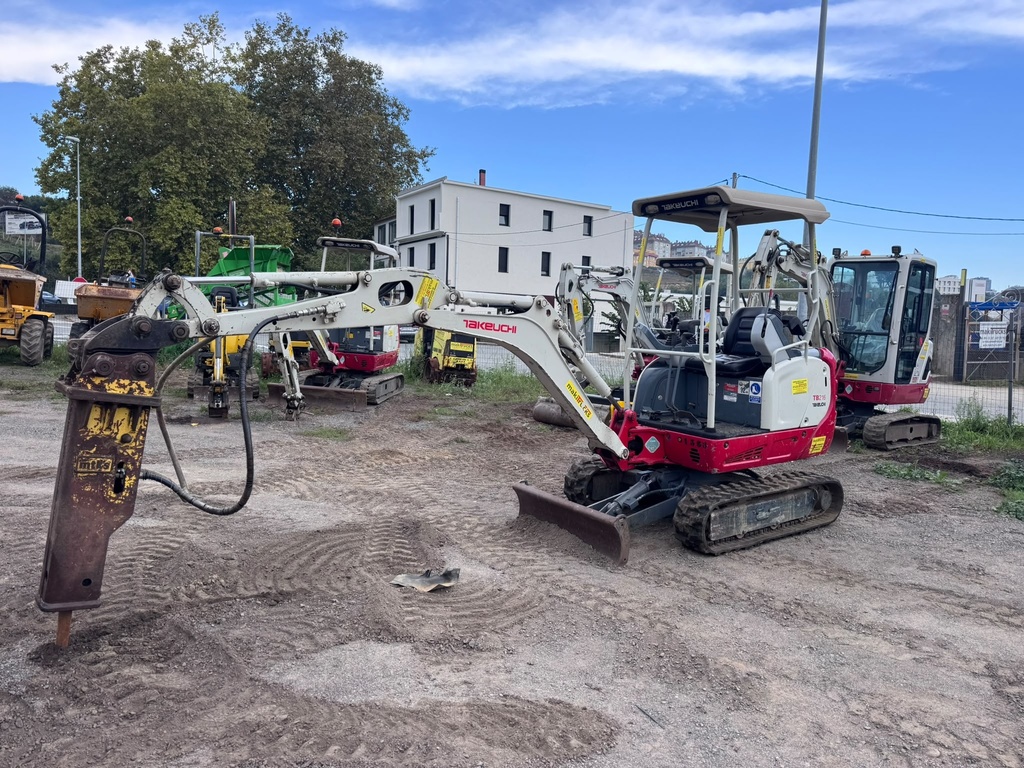 TAKEUCHI TB216