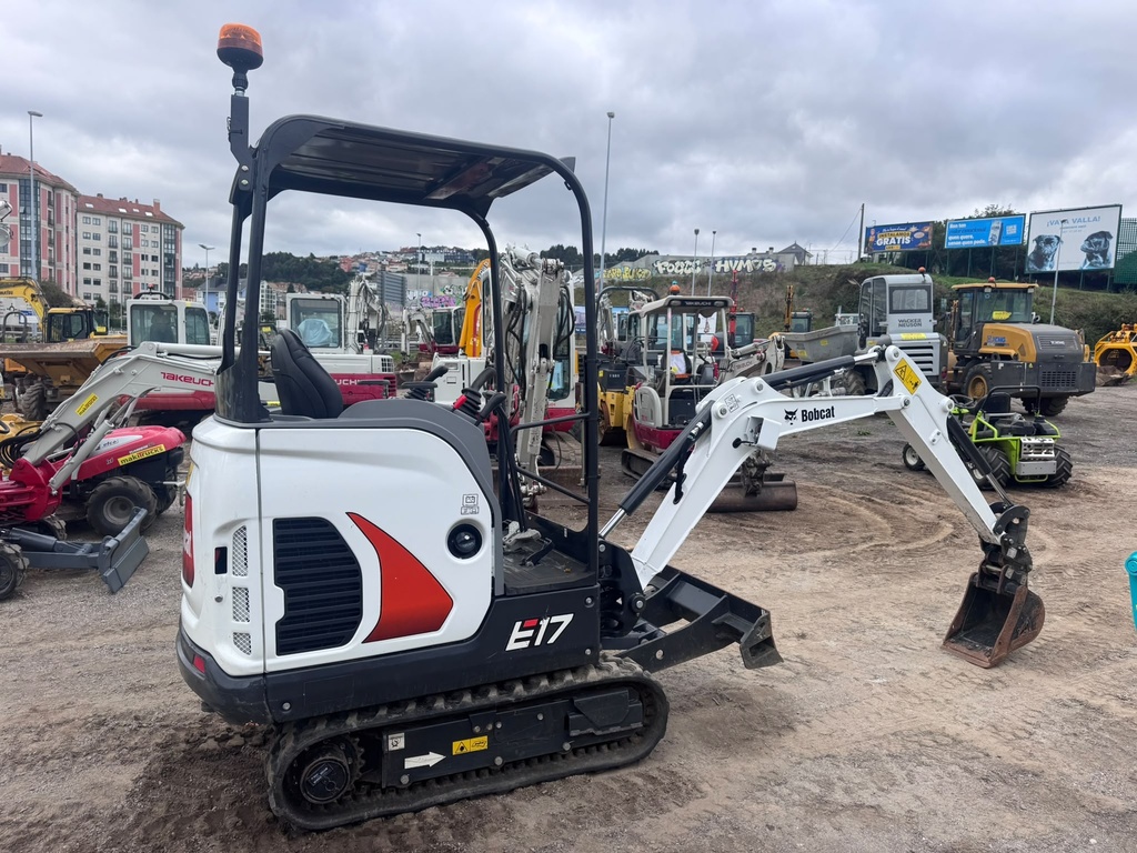 BOBCAT E17
