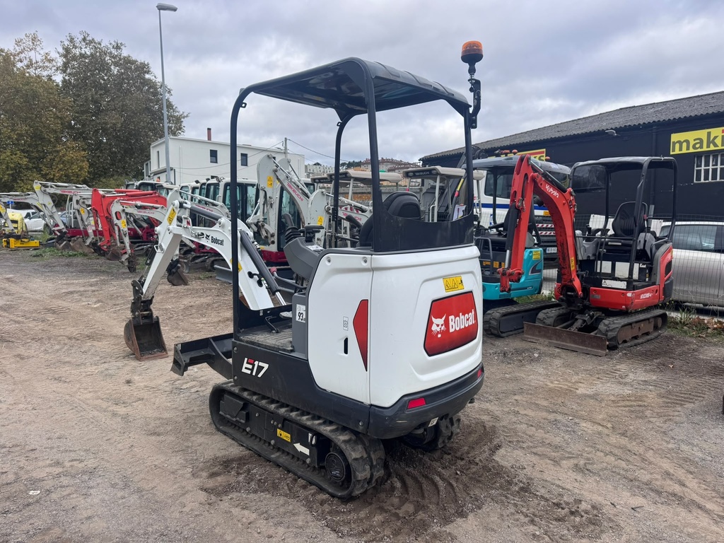 BOBCAT E17