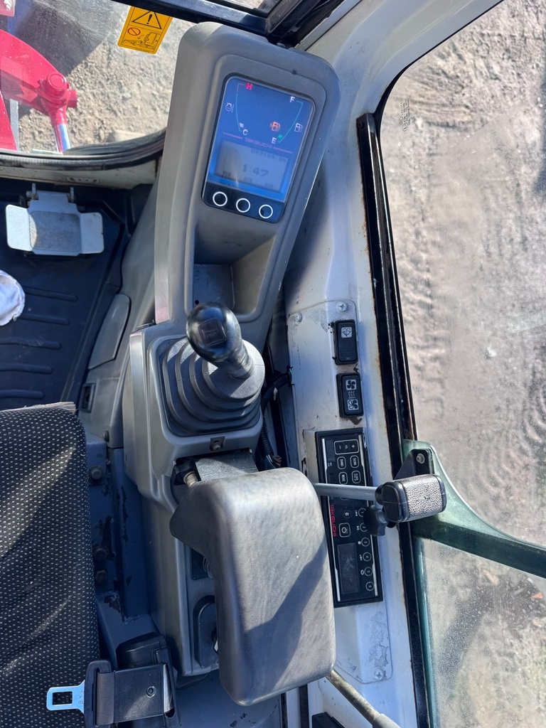 TAKEUCHI TB216