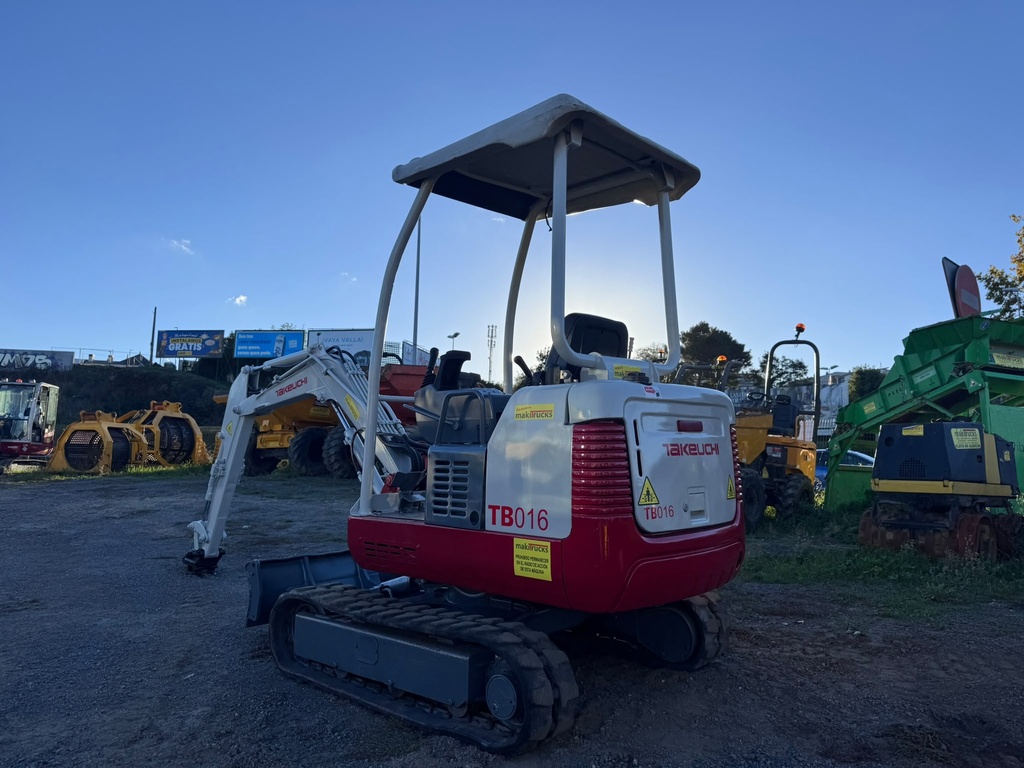 TAKEUCHI TB016