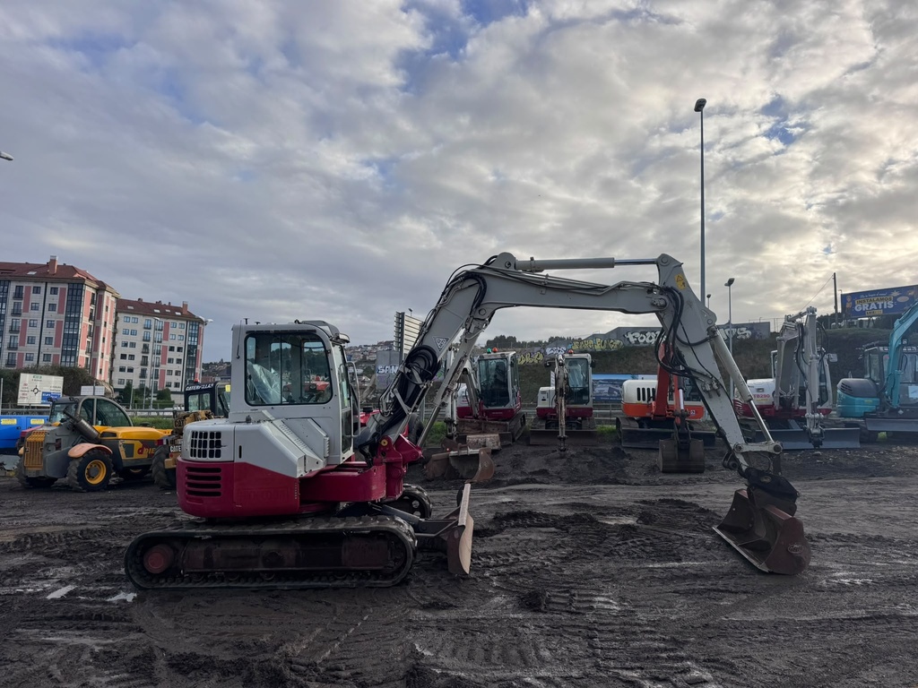 TAKEUCHI TB180FR