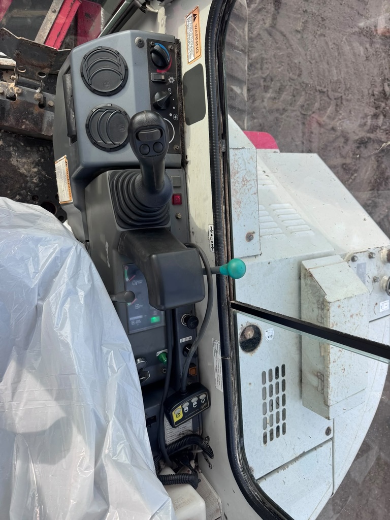 TAKEUCHI TB180FR