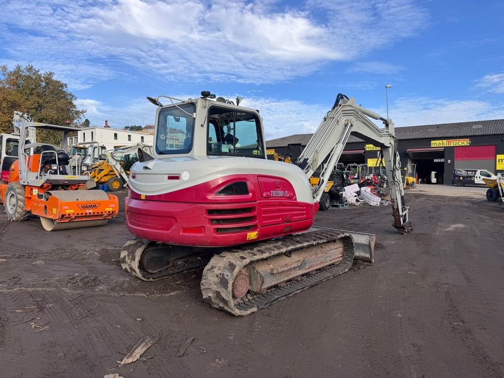 TAKEUCHI TB290-2