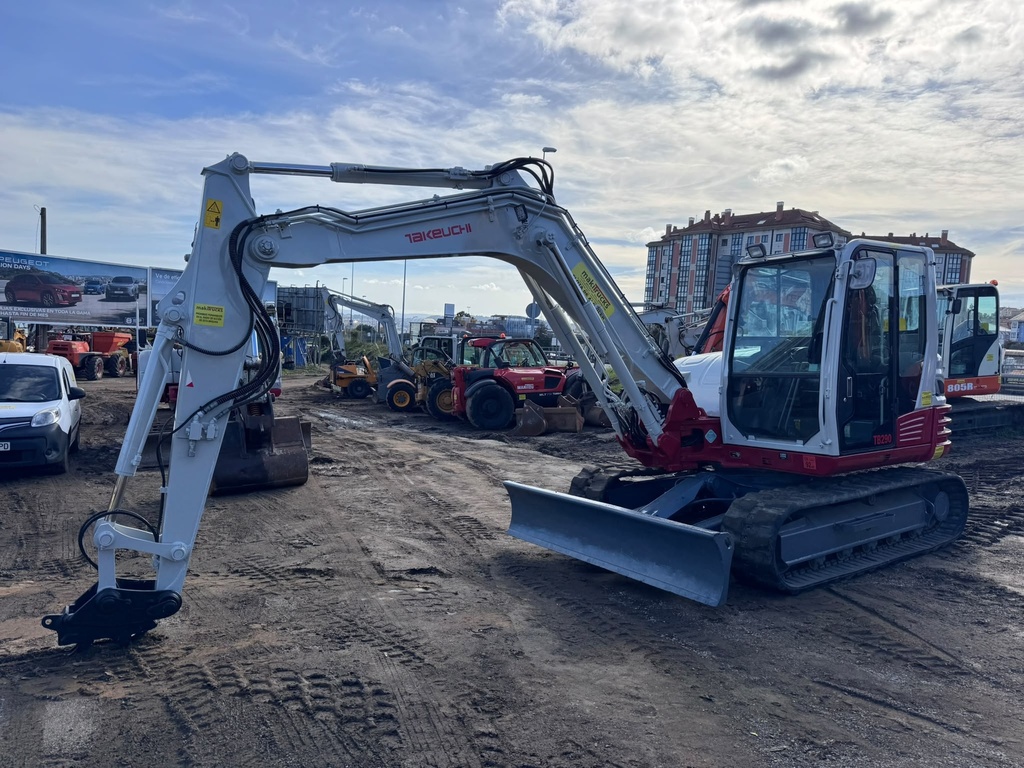 TAKEUCHI TB290
