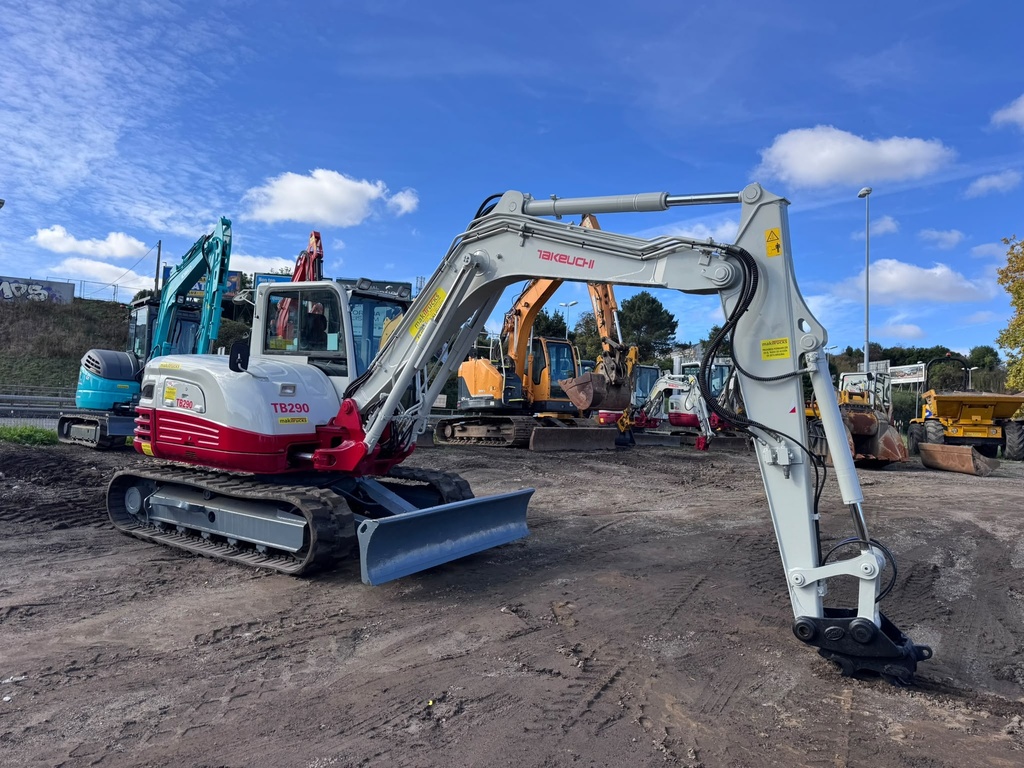 TAKEUCHI TB290