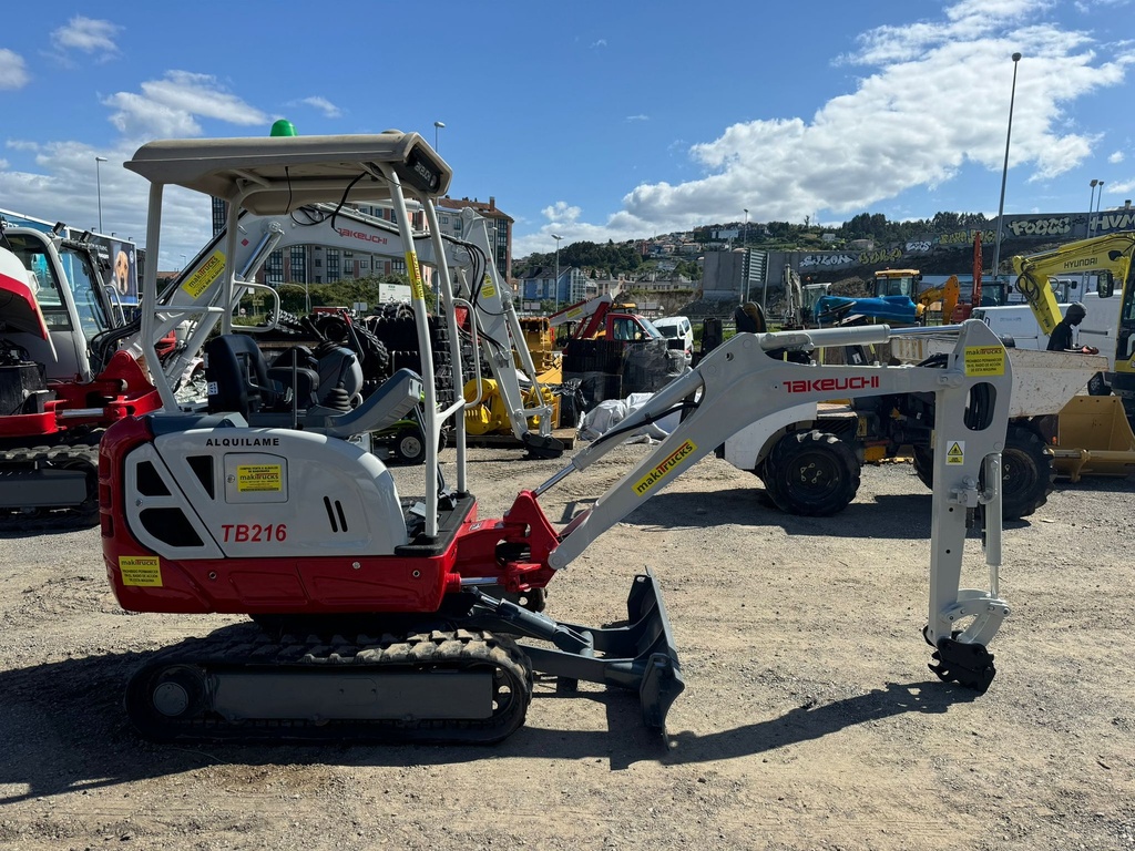 TAKEUCHI TB 216