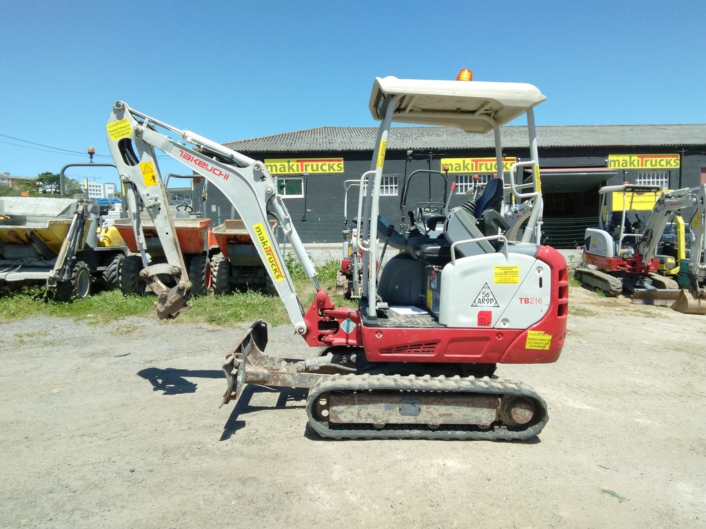 TAKEUCHI TB216