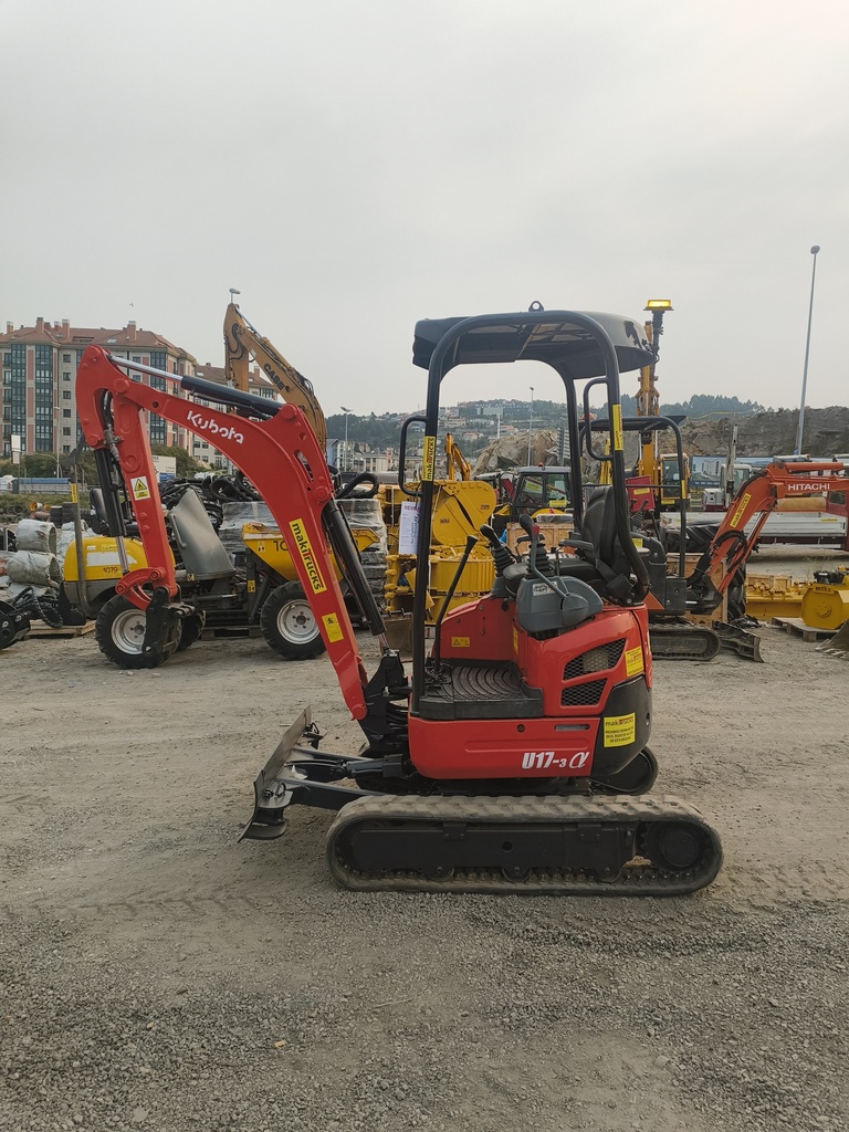 KUBOTA U17-3