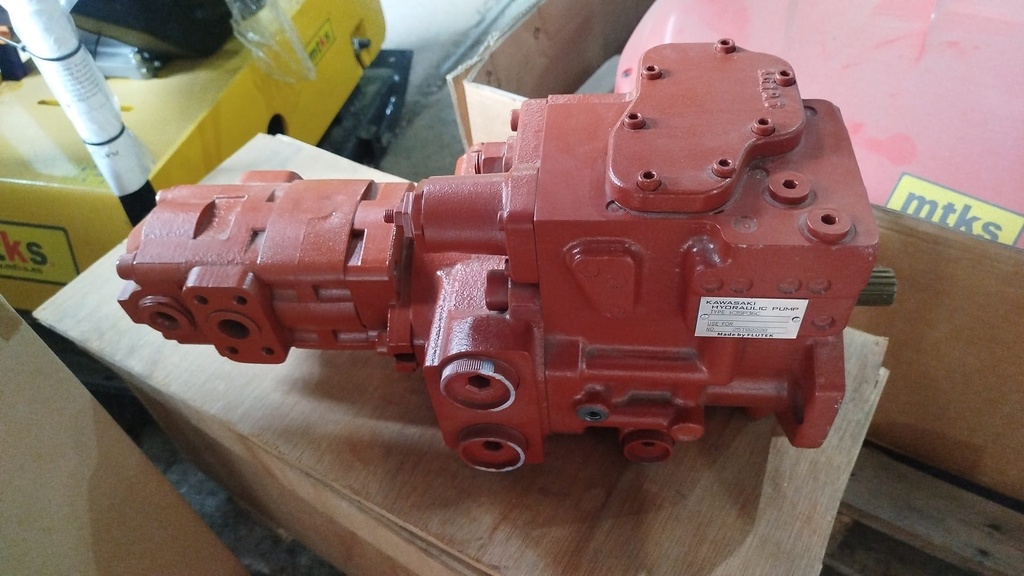 BOMBA HIDRÁULICA TB175-TB180