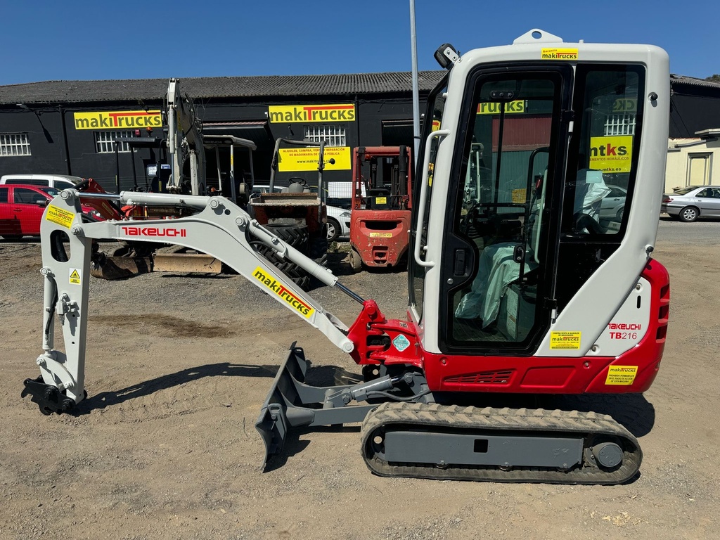 TAKEUCHI TB216